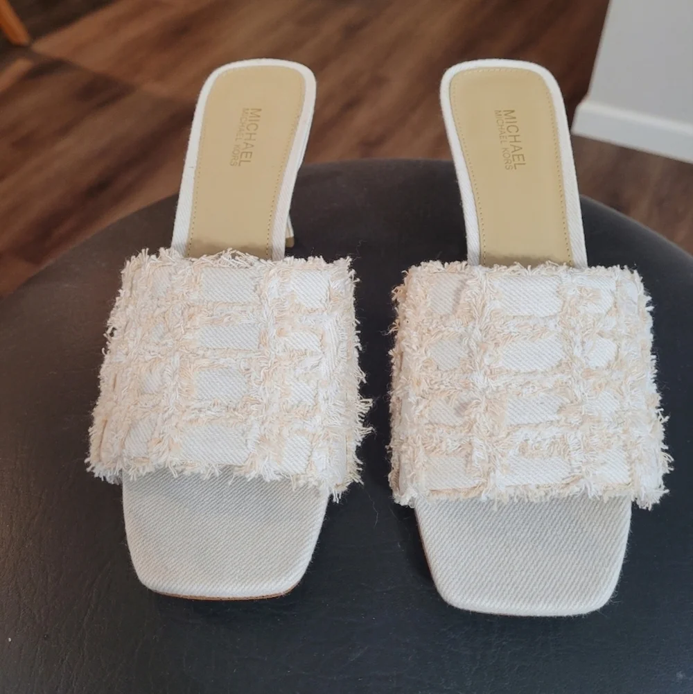 MICHAEL Mickael Kors Heeled Mule Sandal 7.5
